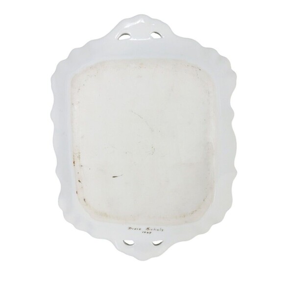 Vintage MCM Hand Painted Gold Victorian Trinket Dish Vanity Tray Signed 9" x 7" - Picture 5 of 7